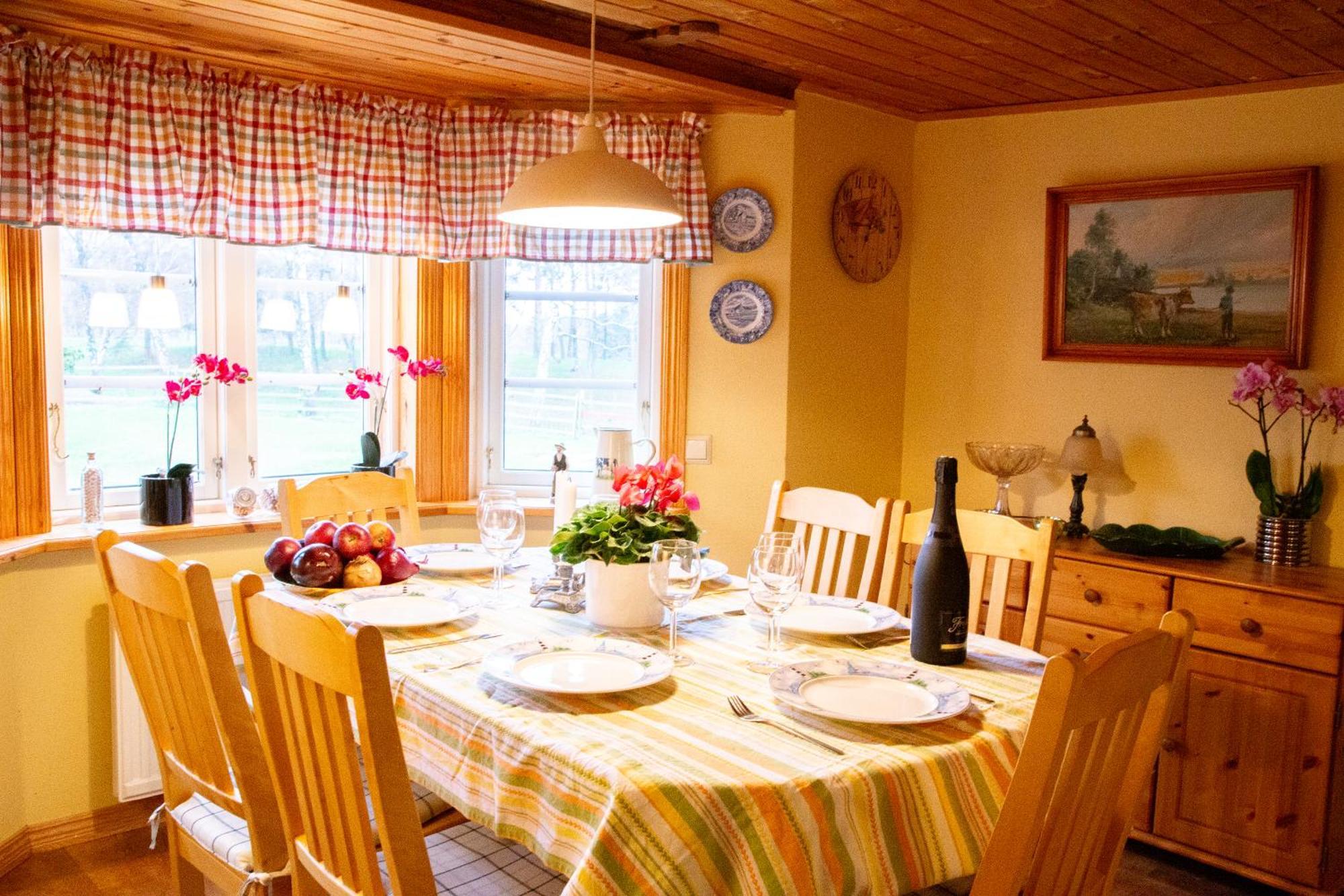Aengagarden - Gardshuset Pension Våxtorp Buitenkant foto